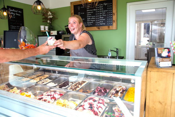 IJsboerderij Foxhill is weer geopend!