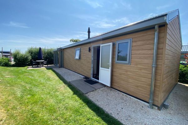 Chalet te koop aan de Kraaijenbergse Plassen