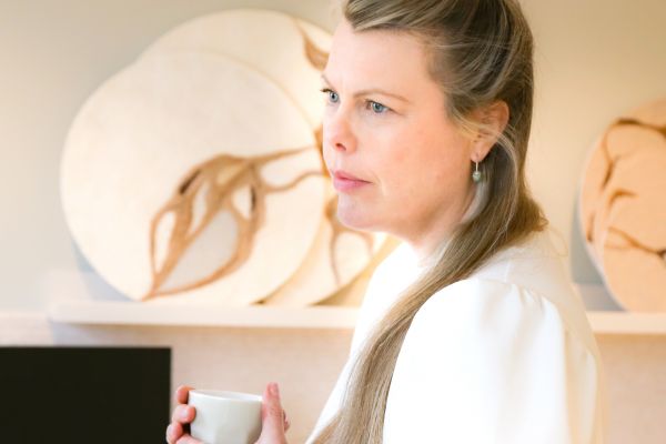 Ambachtelijke wandkunst met een warm hart