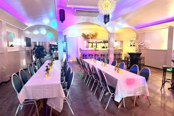 Zaal Wilhelmina bruist weer