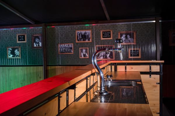 Bar Gezellig: een mobiele kroeg uit Milsbeek!