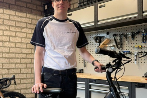 Fiets kapot? Robin komt eraan