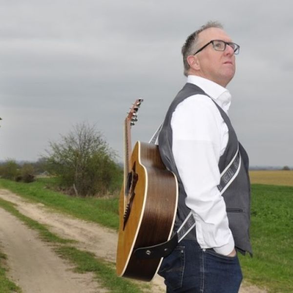 Niek Hermsen... besmet met Ierse folkmuziek