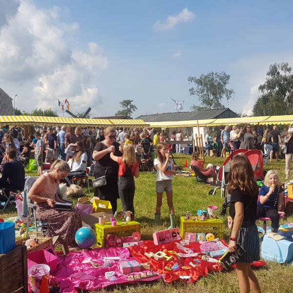 Buitengewoon Maasmarkt Overasselt