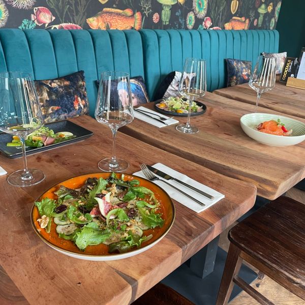 'Brasserie Charley, the place to be!'