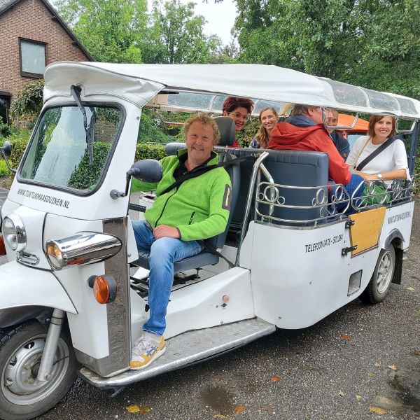 Op z’n Thais tuffen in een tuktuk