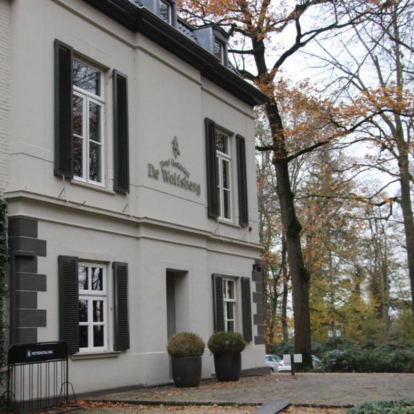 Wanda gaat slapen bij….