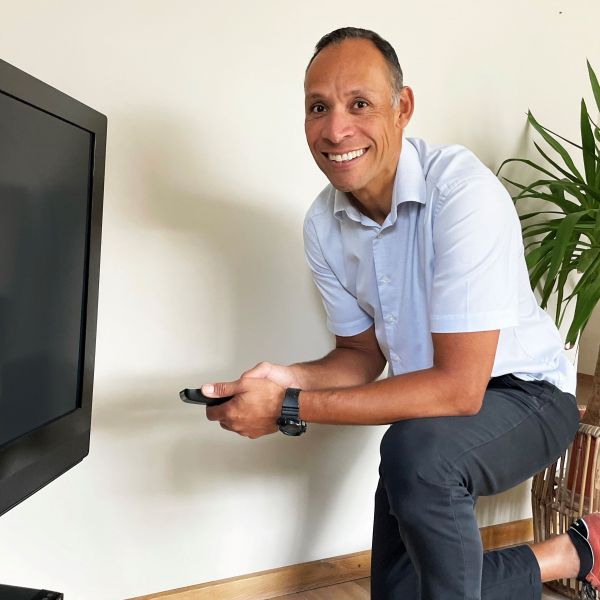 Maatwerk op het gebied van TV, audio en Wifi