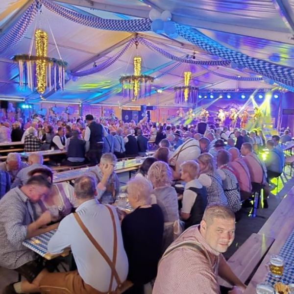 Van tuinfeestje tot Tiroler spektakel