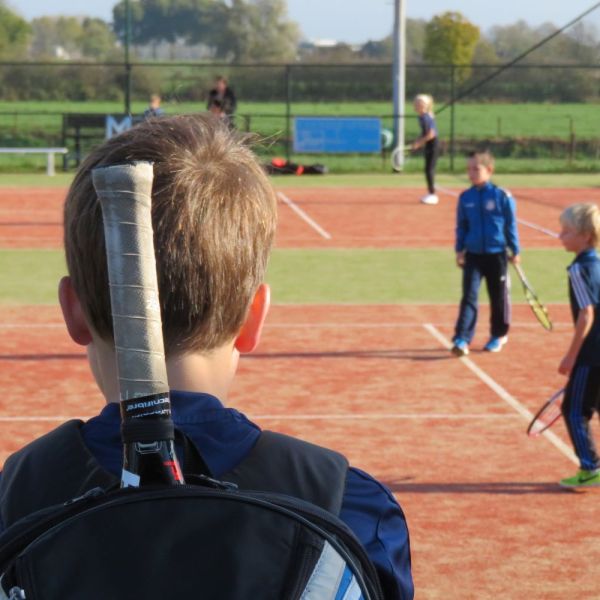 Tennisvereniging Sambeek bestaat vijftig jaar