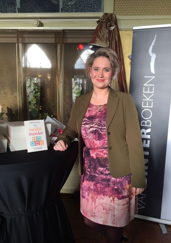 De twijfelmoeder: van Boekenbal tot RTL Boulevard
