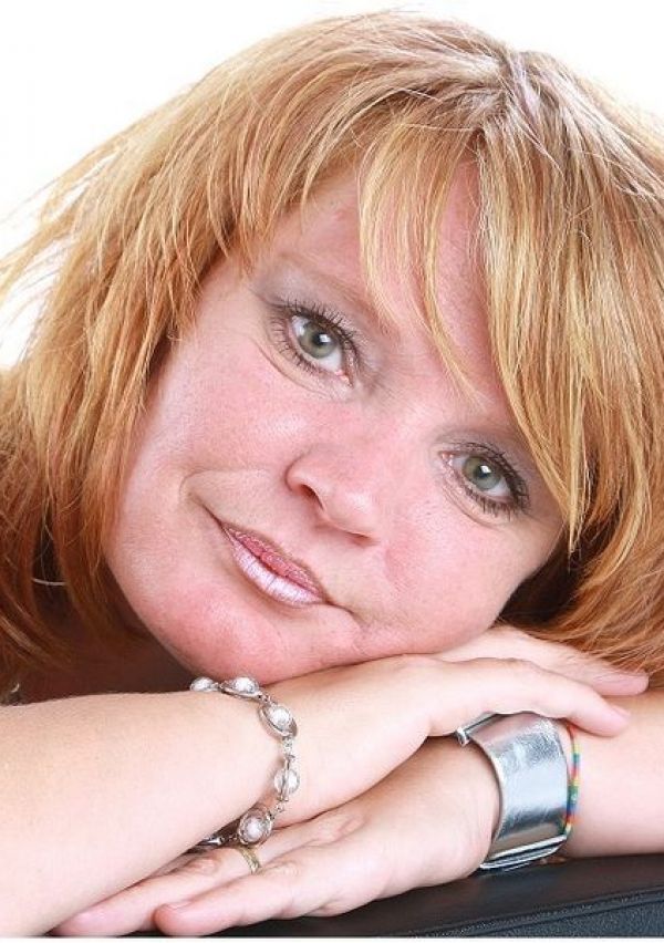Helen Liebers, al veertig jaar op de bühne als zangeres!