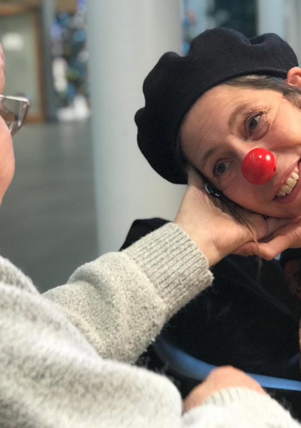 Het bijzondere werk van… CliniClown Mimi, Karin Koster