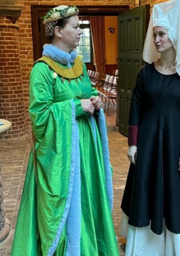 Modellen gezocht voor modeshow middeleeuwse kleding