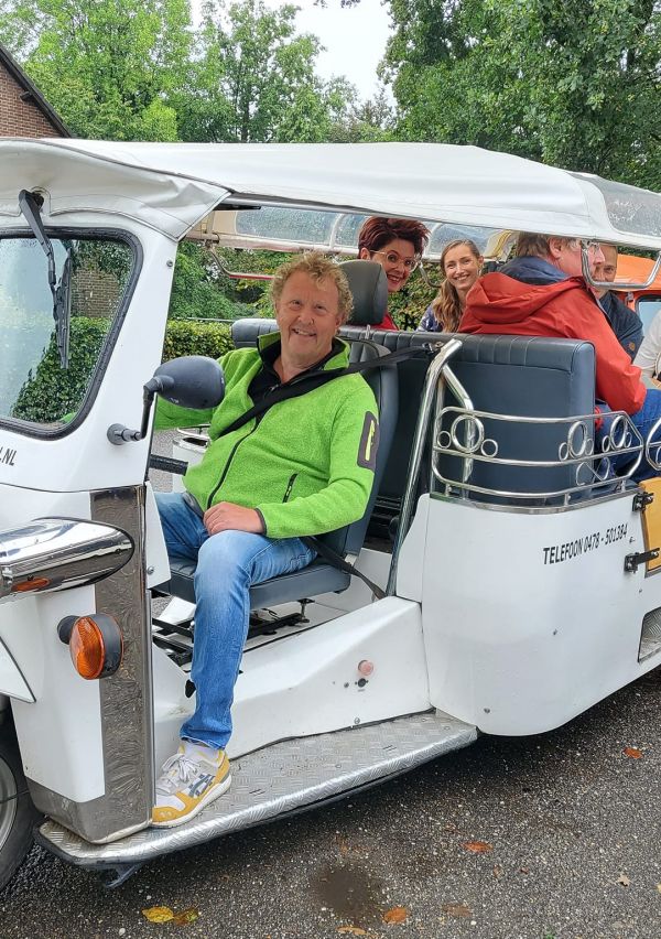 Op z’n Thais tuffen in een tuktuk