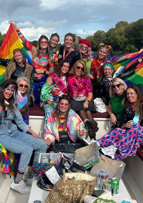 Geef je oude carnavalskleding nieuw leven!