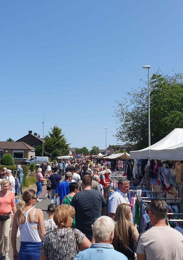 De gezelligste Strassenparty van de regio!