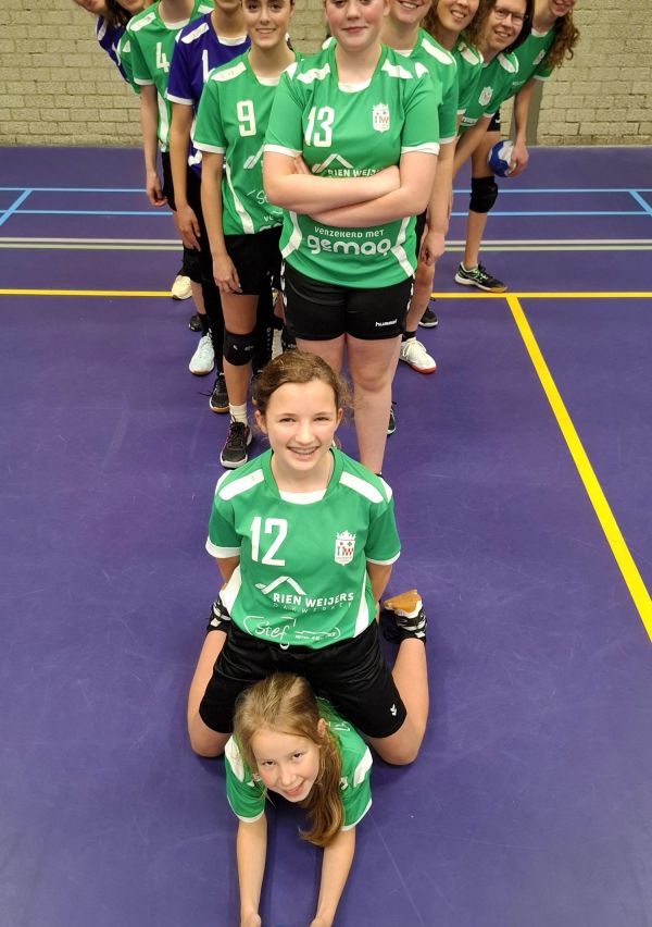 Ruim 60 jaar passie voor handbal 6