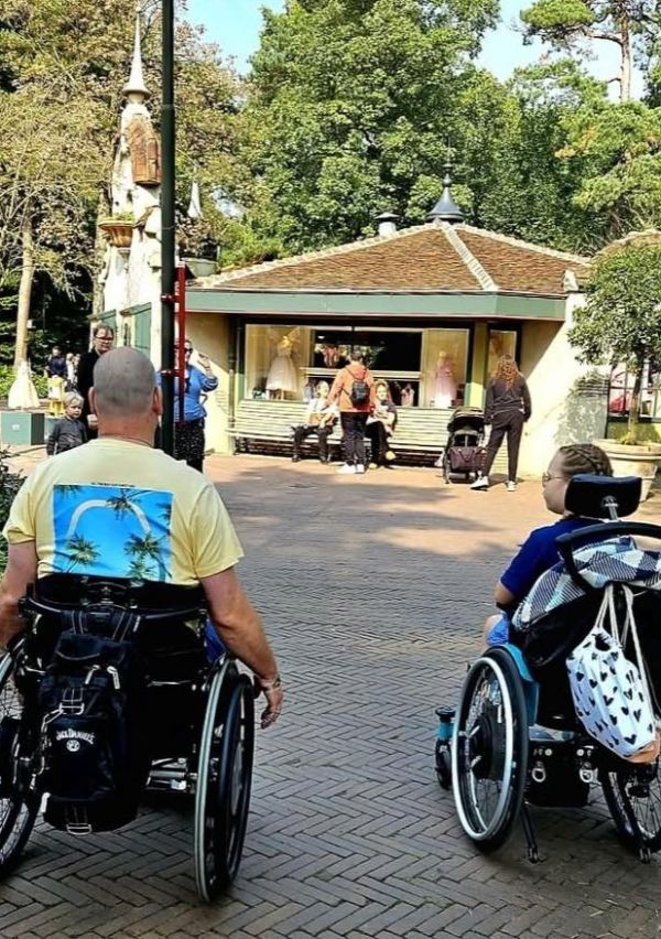 Rolstoelbus voor vader en dochter 2