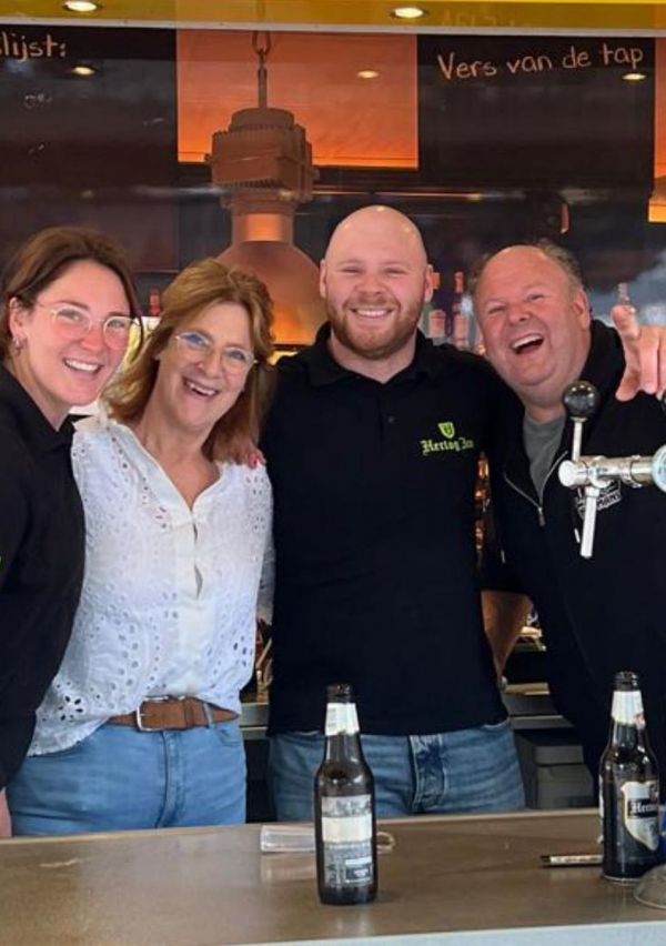 Een feest van generaties bij Café Hopmans