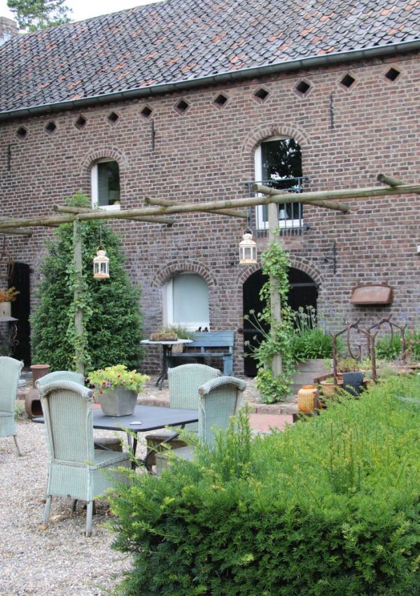 Hier is iedereen van harte Well-kom! 13
