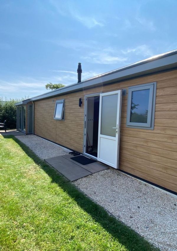 Chalet te koop aan de Kraaijenbergse Plassen