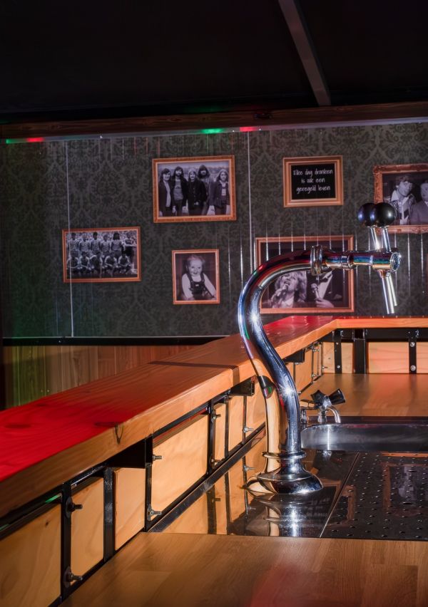 Bar Gezellig: een mobiele kroeg uit Milsbeek!