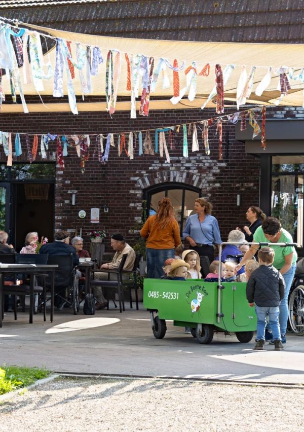 De Bonte Koe groeit in een nieuw jasje 2