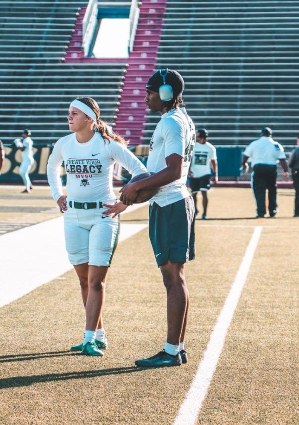 Nina Schiks leeft haar voetbaldroom in Amerika 3