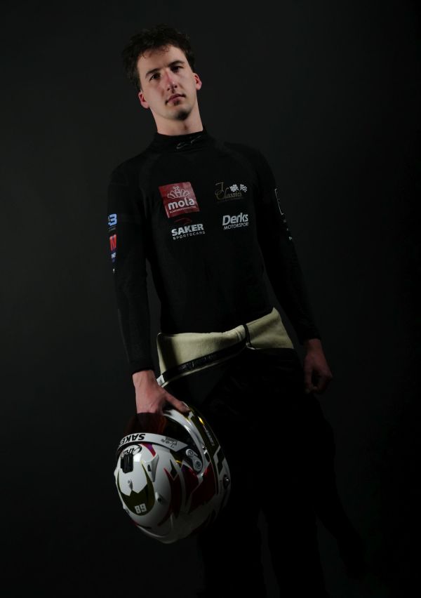 Troy Derks leeft voor de autosport 3